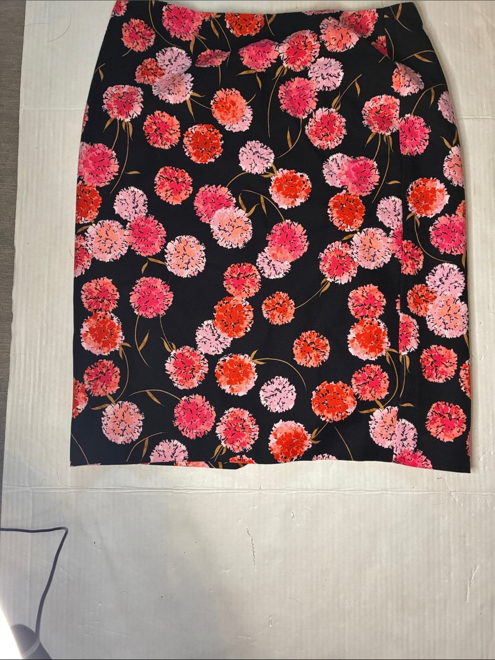Vintage Talbots Floral Pencil Skirt - Black with Pink & Red Blooms Lined Size 10